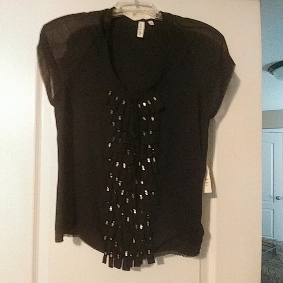 Top - Picture 2 of 3